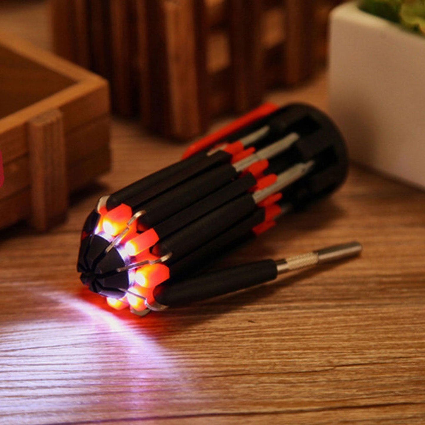 Car Supplies 8 In 1 Screwdriver With LED Flashlight - CartsHub